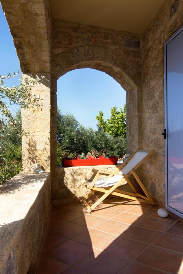 Orfea'S Place Riglia Exteriér fotografie